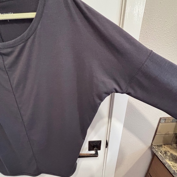 Athleta L/S raglan sleeve charcoal grey top-S - Picture 3 of 4